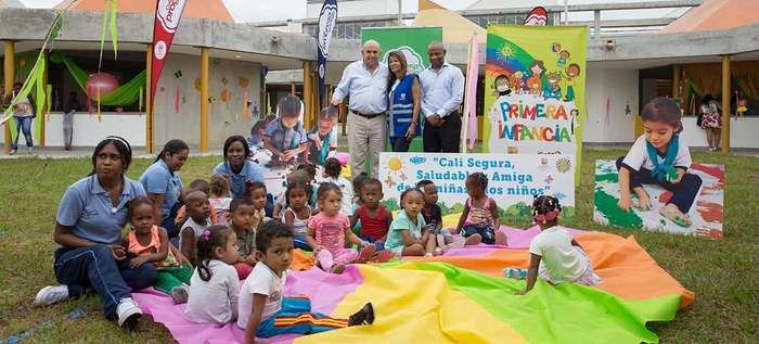 Cali es galardonada por su modelo de atención a la primera infancia Cali es galardonada por su modelo de atención a la primera infancia