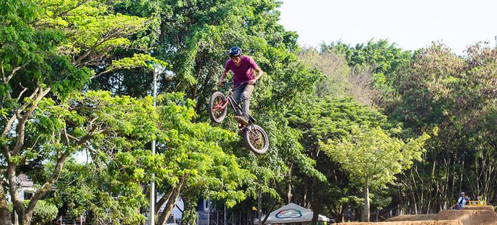 Barrio Los Guaduales benefeciado por el BMX y los deportes extremos Barrio Los Guaduales benefeciado por el BMX y los deportes extremos