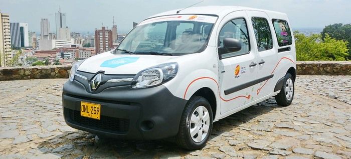 Emcali estrena primer vehículo eléctrico Emcali estrena primer vehículo eléctrico
