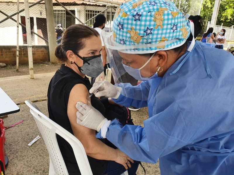 Valle del Cauca duplicó cifras de vacunación contra el coronavirus
