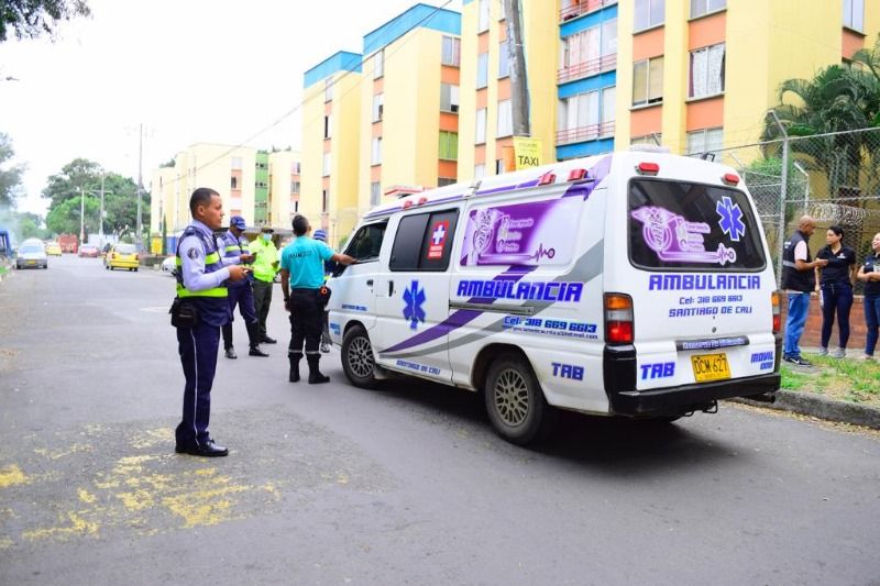 14 empresas de ambulancias acumulan más de 100 multas sin pagar