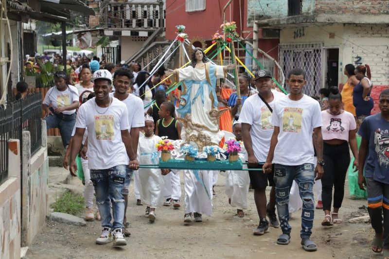 Celebraron tradicional Balsada para la Virgen de la Asunción