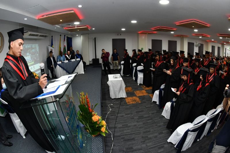 Más de 1.800 jóvenes de "Todas y Todos a Estudiar" se han certificado a la fecha Más de 1.800 jóvenes de "Todas y Todos a Estudiar" se han certificado a la fecha