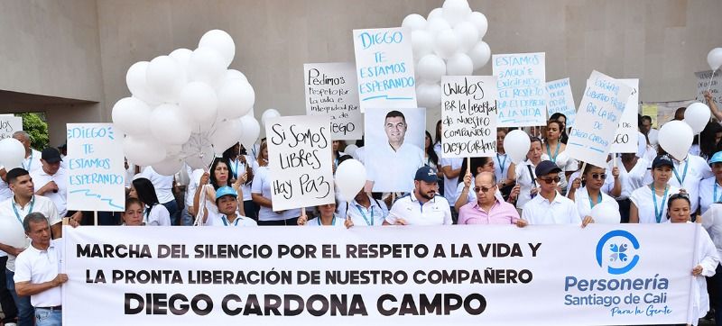 Piden la libertad de Diego Cardona, funcionario de la Personería de Cali Piden la libertad de Diego Cardona, funcionario de la Personería de Cali