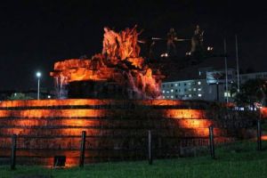 Fuentes y monumentos se vestirán de color naranja para apoyar lucha contra el cáncer