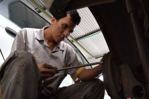 Formación técnica automotriz tiene 600 cupos para jóvenes vulnerables