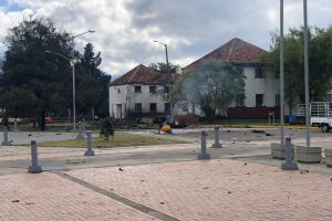 Gobernadora del Valle repudió atentado en la Escuela de Policía