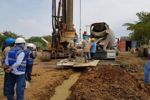 Inició fundición de pilotes que sostendrán puente sobre el río Lili
