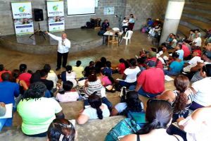 Banco Social ofreció apoyo en Aguablanca para combatir el "gota a gota"