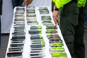 Más de 2 mil celulares recuperados esperan ser reclamados