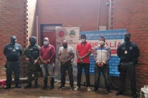 Cárcel para cuatro presuntos integrantes de banda "La Antena"