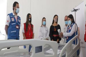 Embajada de EE. UU. y Cruz Roja Colombiana donaron camas hospitalarias a Cali