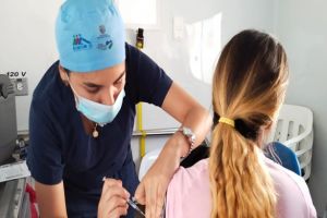 Este sábado asista al vacunatón y prevenga el cáncer de cuello uterino