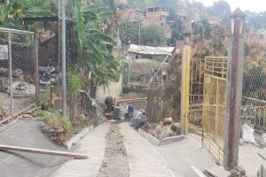 Construyen huellas vehiculares en Montebello y Golondrinas